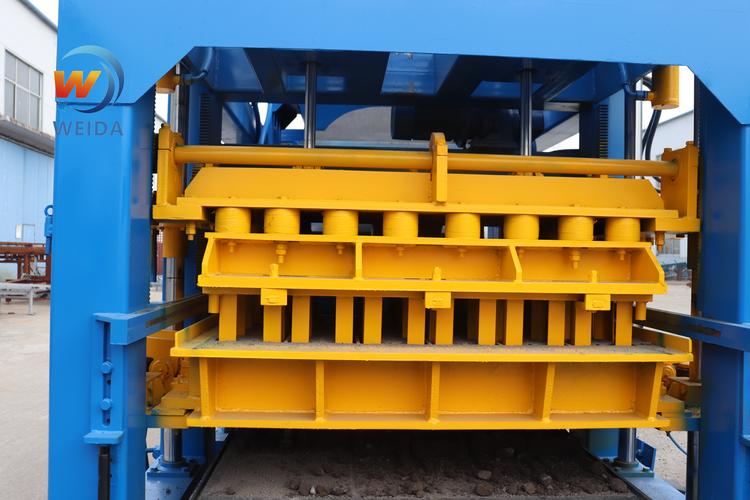 免烧砖机操作规程之免烧砖机设备的工作原理 免烧砖机操作规程之免烧砖机设备的工作原理