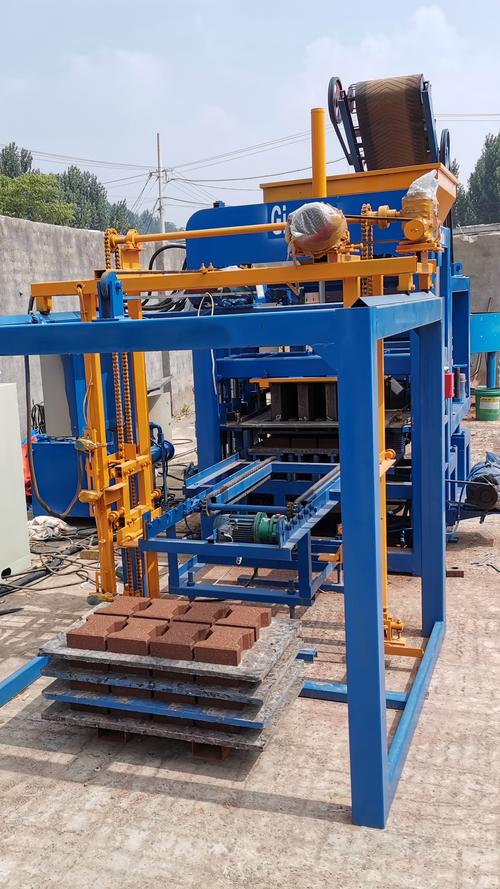 QTJ4-40型砌块成型机概述 QTJ4-40型砌块成型机概述