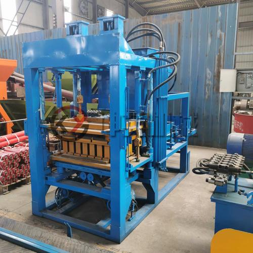 QT4-15D型砌块成型机产品介绍 QT4-15D型砌块成型机产品介绍